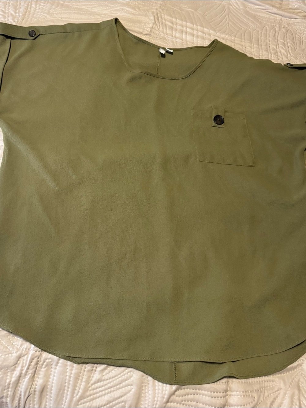 EST 1946 Brand Women’s Short-Sleeve Olive Green Button-Pocket Shirt XL